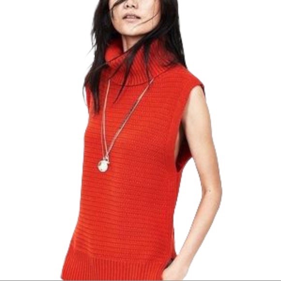 Banana Republic sleeveless knit turtleneck - Picture 3 of 3